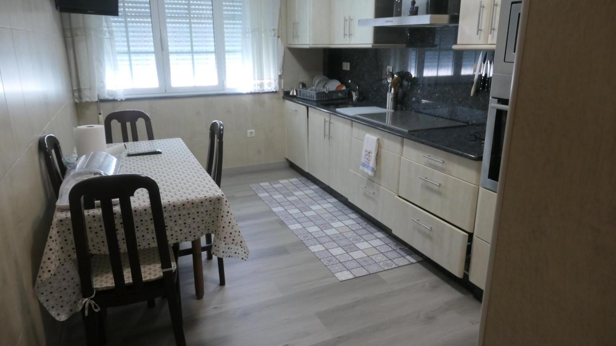 Piso Leo 1 Apartment Cee Exterior photo