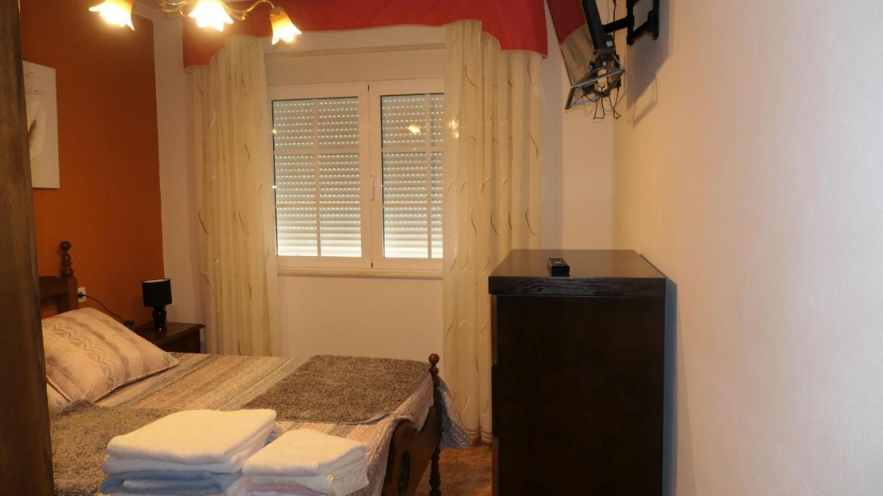 Piso Leo 1 Apartment Cee Exterior photo